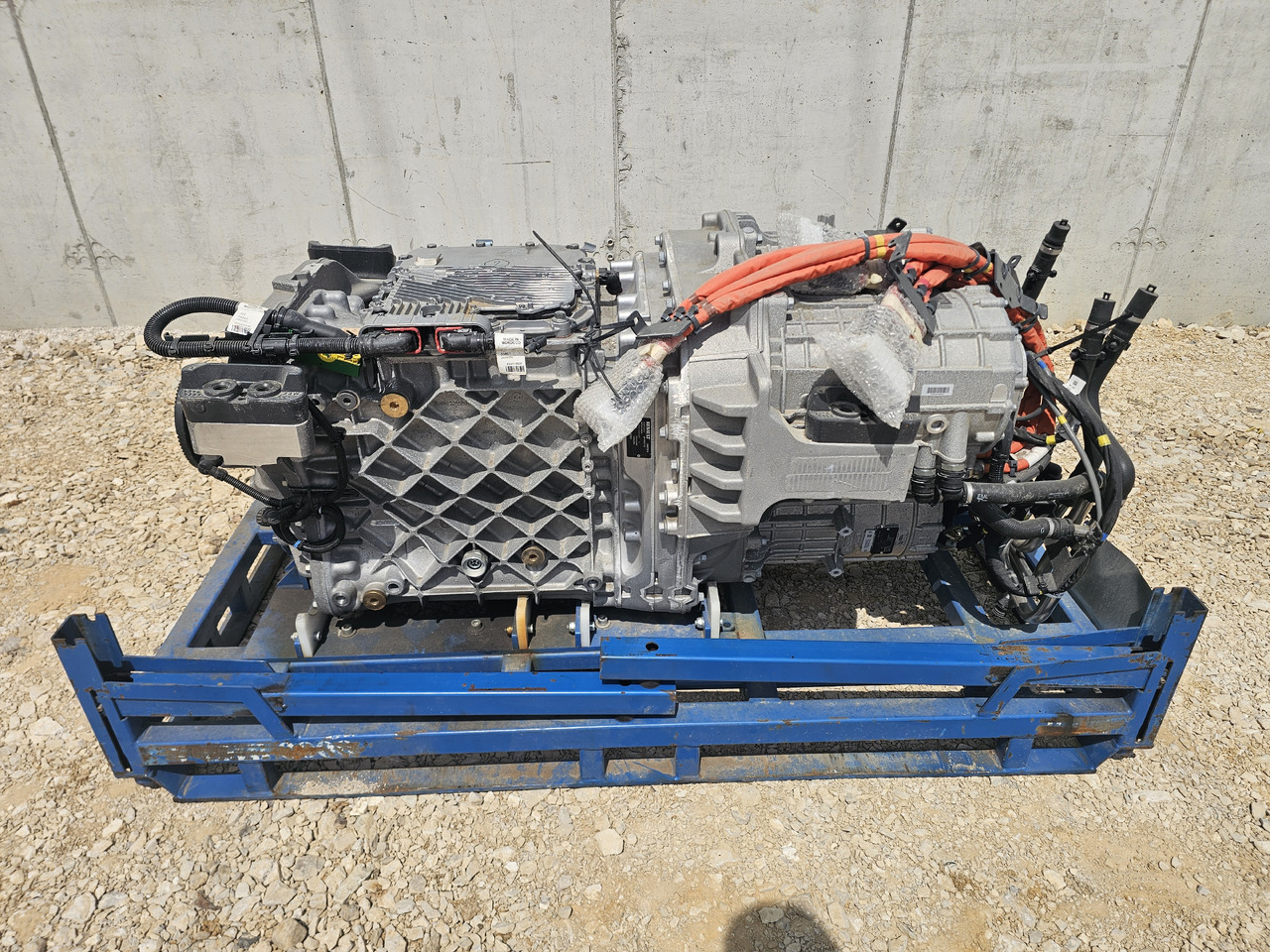 RENAULT T E-TECH / C E-TECH ELECTRIC / NEM 3 DRIVETRAIN / EPT2412 / COMPLETE - Двигател: снимка 1 RENAULT T E-TECH / C E-TECH ELECTRIC / NEM 3 DRIVETRAIN / EPT2412 / COMPLETE - Двигател: снимка 1