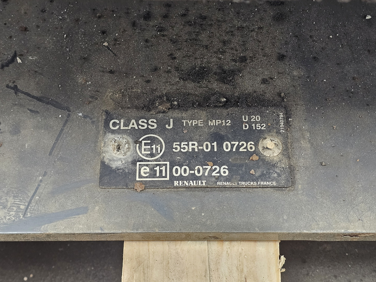 RENAULT RANGE T / JOST COMPLETE FIFTWHEEL / BRACKET: 185mm - Резервни части: снимка 3 RENAULT RANGE T / JOST COMPLETE FIFTWHEEL / BRACKET: 185mm - Резервни части: снимка 3