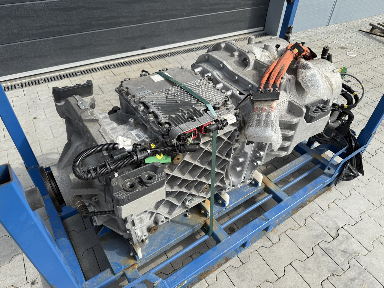 VOLVO FH FM FMX ELECTRIC / MOTOR + GEARBOX / EPT2412 / COMPLETE - Двигател: снимка 2 VOLVO FH FM FMX ELECTRIC / MOTOR + GEARBOX / EPT2412 / COMPLETE - Двигател: снимка 2