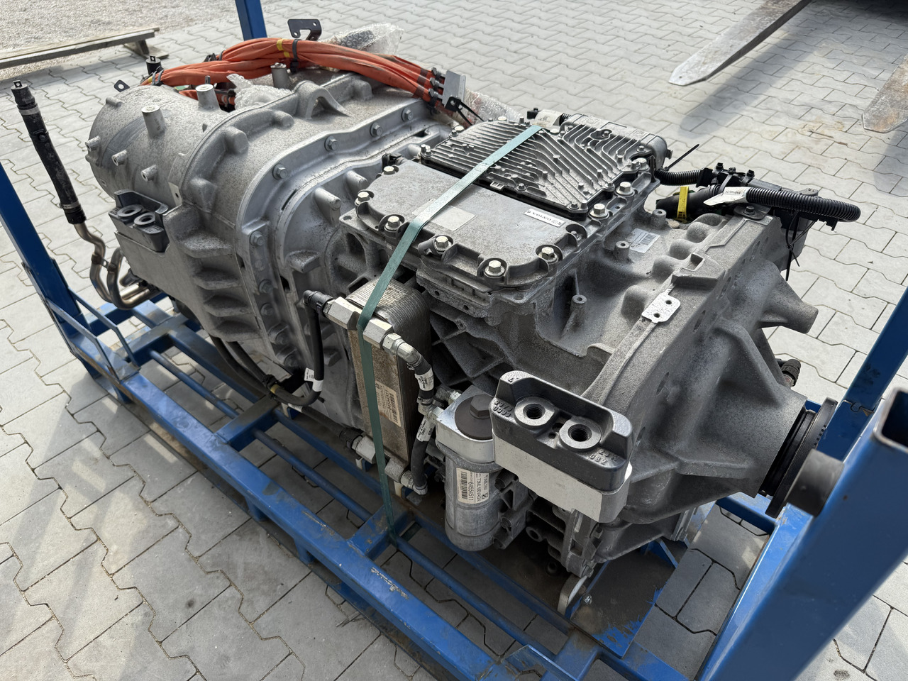 VOLVO FH FM FMX ELECTRIC / MOTOR + GEARBOX / EPT2412 / COMPLETE - Двигател: снимка 4 VOLVO FH FM FMX ELECTRIC / MOTOR + GEARBOX / EPT2412 / COMPLETE - Двигател: снимка 4