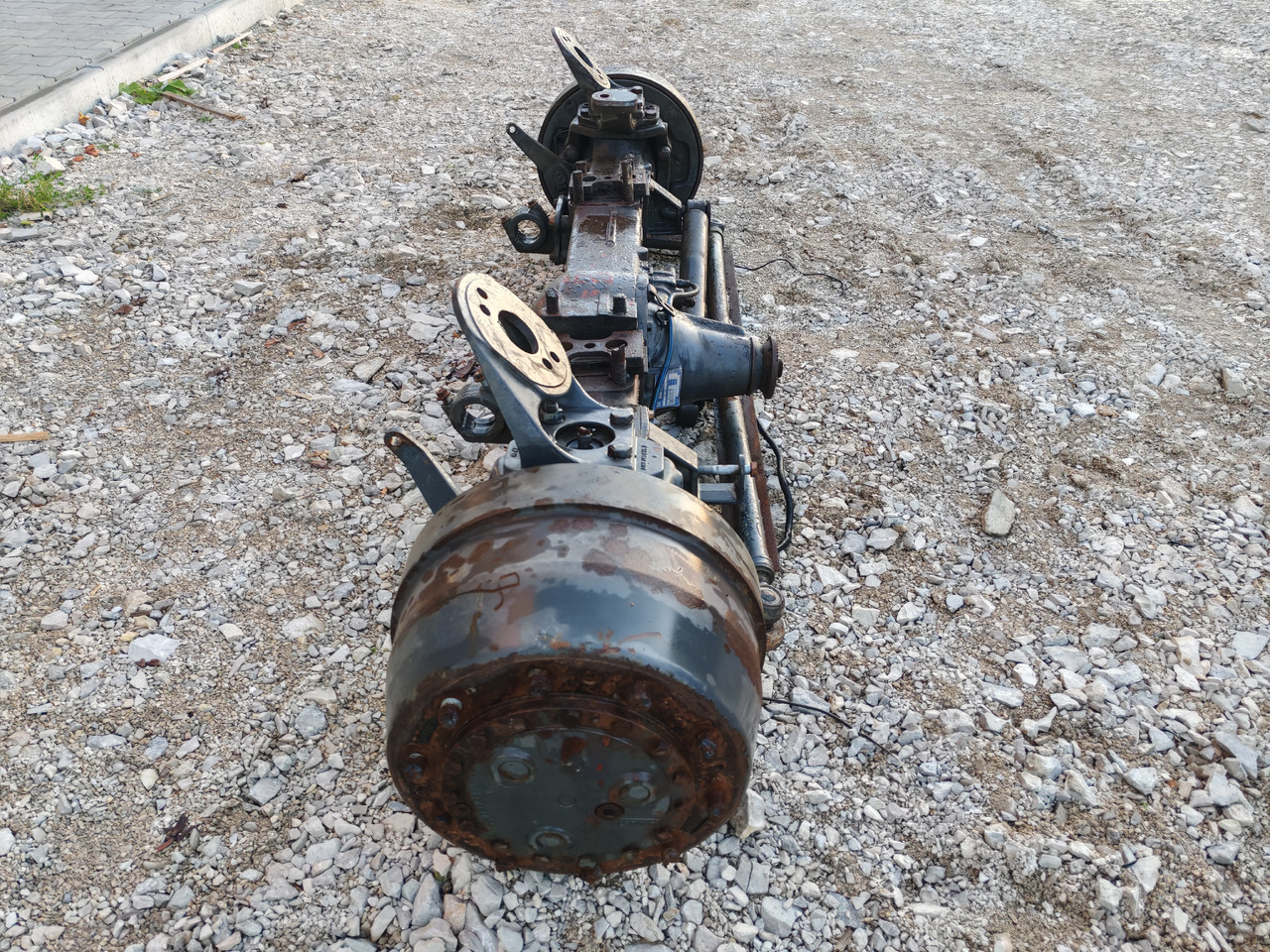 VOLVO FH FM FMX / FRONT DRIVE AXLE 4X4 6X6 / APL-9000 / RATIO: 6.89/2.07 - Предна ос: снимка 3 VOLVO FH FM FMX / FRONT DRIVE AXLE 4X4 6X6 / APL-9000 / RATIO: 6.89/2.07 - Предна ос: снимка 3