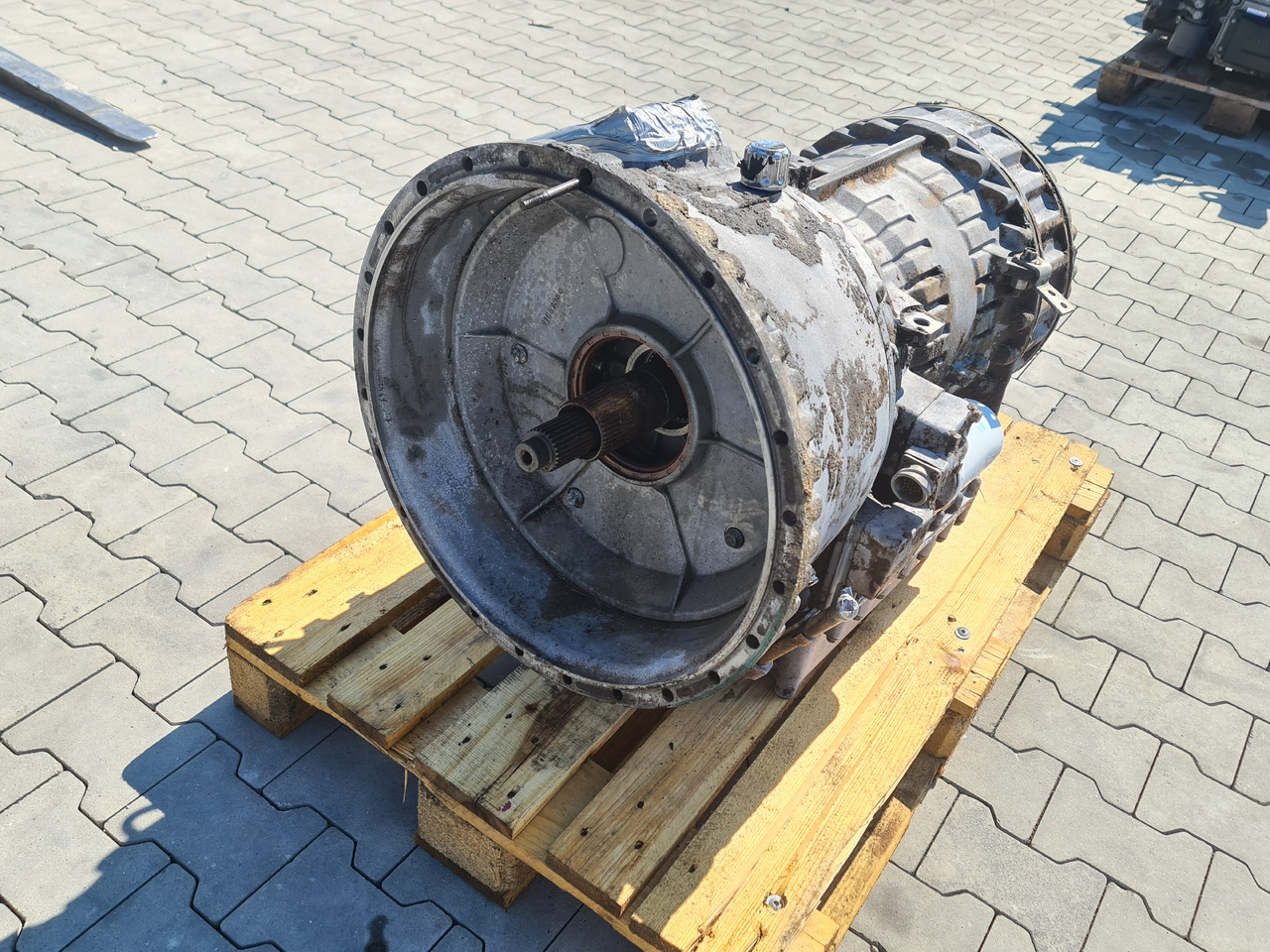 VOLVO FH FM GEARBOX / VT1906PT / POWERTRONIC / WORLDWIDE DELIVERY - Скоростна кутия: снимка 3 VOLVO FH FM GEARBOX / VT1906PT / POWERTRONIC / WORLDWIDE DELIVERY - Скоростна кутия: снимка 3