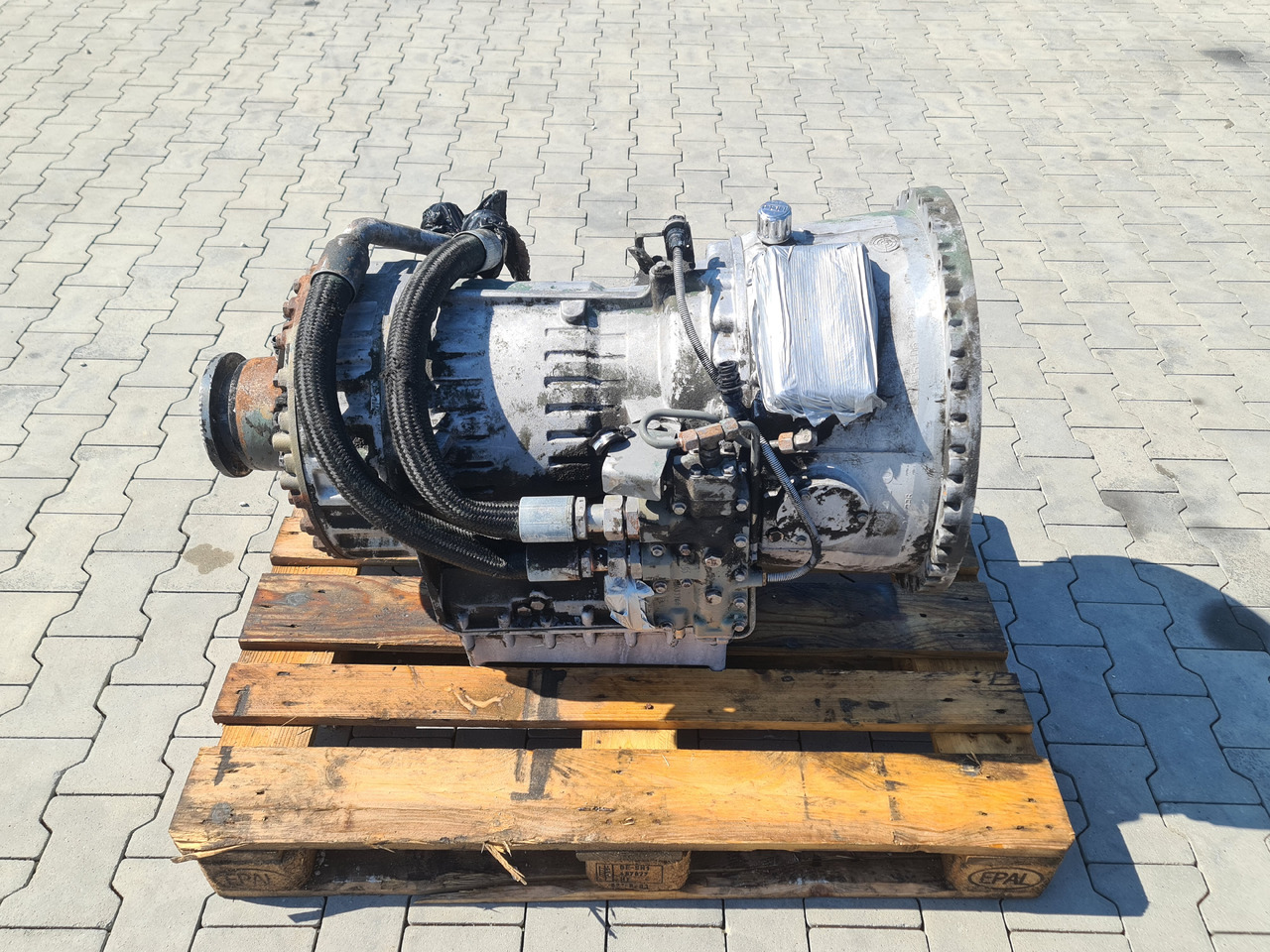 VOLVO FH FM / GEARBOX / VT1906PT / POWERTRONIC / WORLDWIDE DELIVERY - Скоростна кутия: снимка 1 VOLVO FH FM / GEARBOX / VT1906PT / POWERTRONIC / WORLDWIDE DELIVERY - Скоростна кутия: снимка 1