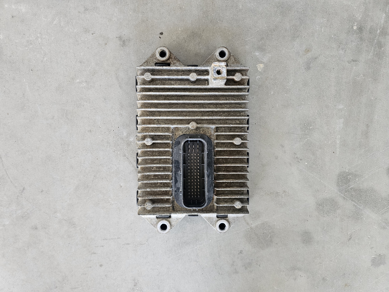 VOLVO FH4 FM4 / ADBLUE SCR CONTROL UNIT / 21911783 P01 - Блок за управление: снимка 2 VOLVO FH4 FM4 / ADBLUE SCR CONTROL UNIT / 21911783 P01 - Блок за управление: снимка 2