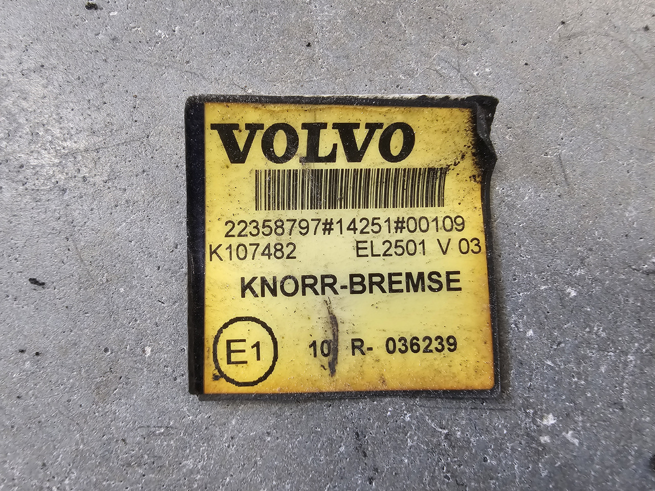 VOLVO FH4 FM4 EURO 6 / AIR DRYIER / EL2501 / 22358797 - Спирачен клапан: снимка 5 VOLVO FH4 FM4 EURO 6 / AIR DRYIER / EL2501 / 22358797 - Спирачен клапан: снимка 5