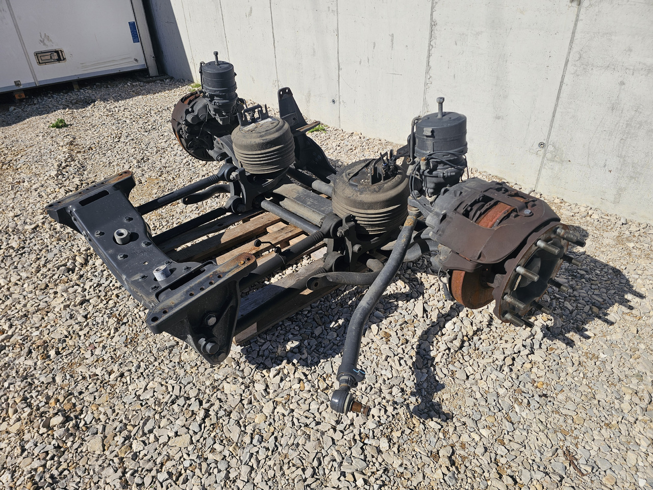 VOLVO FH5 FM5 / FRONT AIR SUNSPENSION - Предна ос: снимка 2 VOLVO FH5 FM5 / FRONT AIR SUNSPENSION - Предна ос: снимка 2