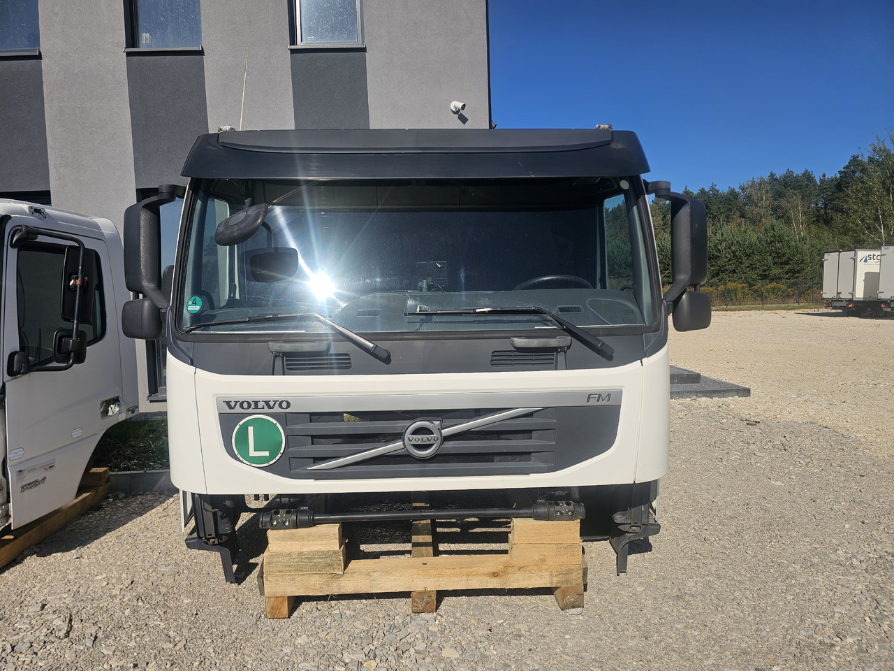 VOLVO FM3 DAILY CAB / COMPLETE / WORLDWIDE DELIVERY - Кабина: снимка 4 VOLVO FM3 DAILY CAB / COMPLETE / WORLDWIDE DELIVERY - Кабина: снимка 4