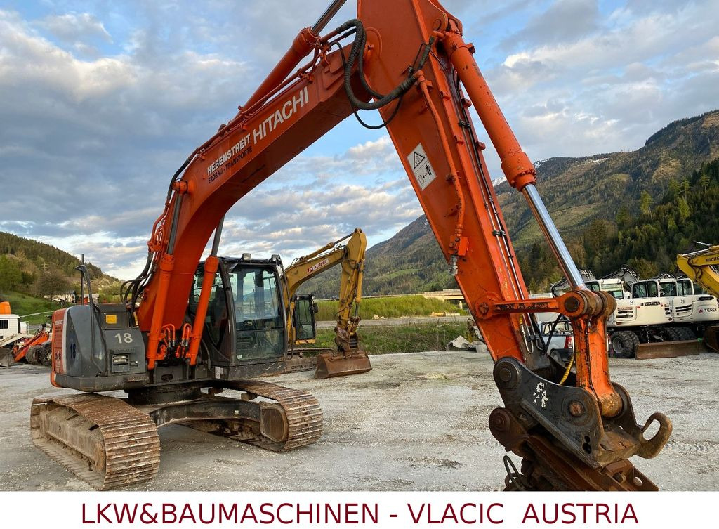 Hitachi ZX 225 USLC-3 - Верижен багер: снимка 1 Hitachi ZX 225 USLC-3 - Верижен багер: снимка 1