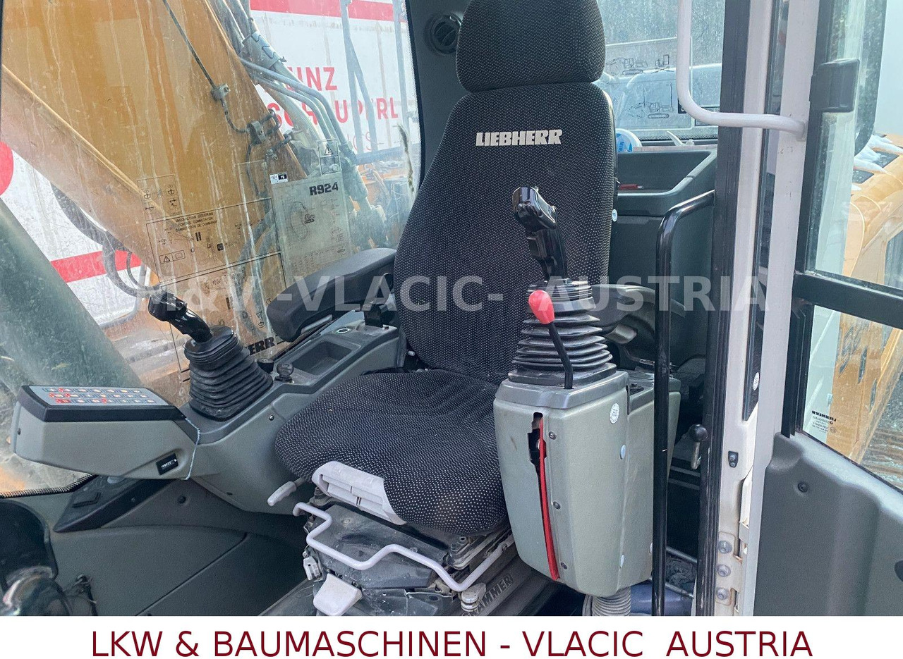 Liebherr R 924 LC - Верижен багер: снимка 2 Liebherr R 924 LC - Верижен багер: снимка 2