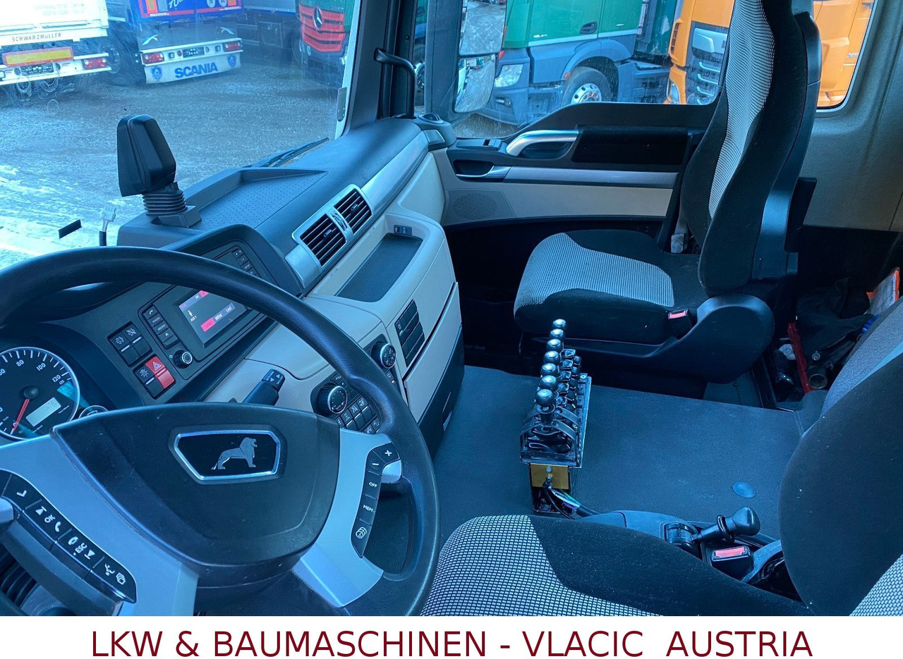 Самосвал камион MAN TGS 26.420 6x2 Lift/Lenk vorlaufachsen: снимка 11 Самосвал камион MAN TGS 26.420 6x2 Lift/Lenk vorlaufachsen: снимка 11