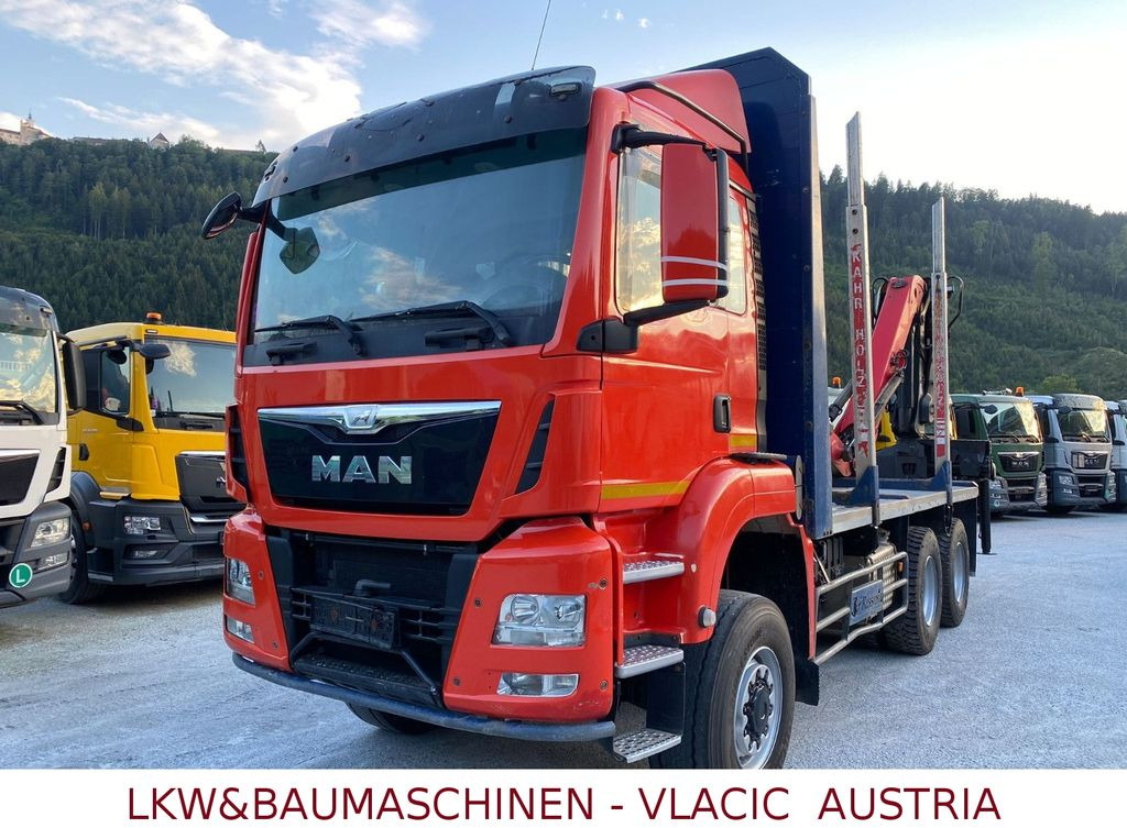 MAN TGS Holztransporter mit Kran Palfinger MAN TGS 33.480 6x6Holztransporter mit Kran Palfinger - Камион за дърва, Камион с кран: снимка 1 MAN TGS Holztransporter mit Kran Palfinger MAN TGS 33.480 6x6Holztransporter mit Kran Palfinger - Камион за дърва, Камион с кран: снимка 1