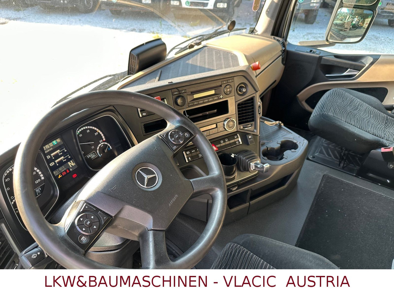 Mercedes-Benz Actros 1840 ADR ( 15 Stk. auf Lager 2017 jahr) - Влекач: снимка 4 Mercedes-Benz Actros 1840 ADR ( 15 Stk. auf Lager 2017 jahr) - Влекач: снимка 4