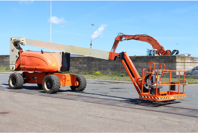 JLG 800AJ - Артикулираща платформа: снимка 1 JLG 800AJ - Артикулираща платформа: снимка 1