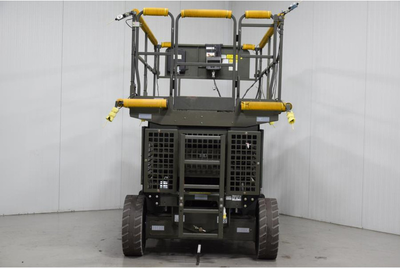 Ножична работна платформа JLG M3369: снимка 8