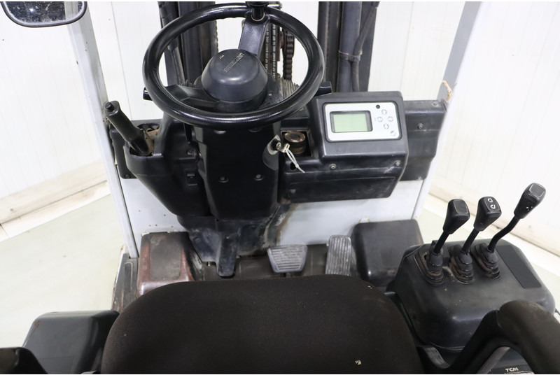 TCM FB20-E1 - Електрокар: снимка 2 TCM FB20-E1 - Електрокар: снимка 2