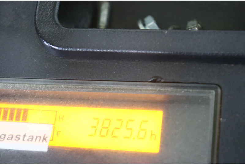 Toyota 02-8FGF30 - Газокар: снимка 2 Toyota 02-8FGF30 - Газокар: снимка 2