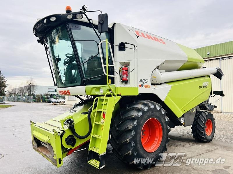 CLAAS Tucano 430 - Зърнокомбайн: снимка 1 CLAAS Tucano 430 - Зърнокомбайн: снимка 1