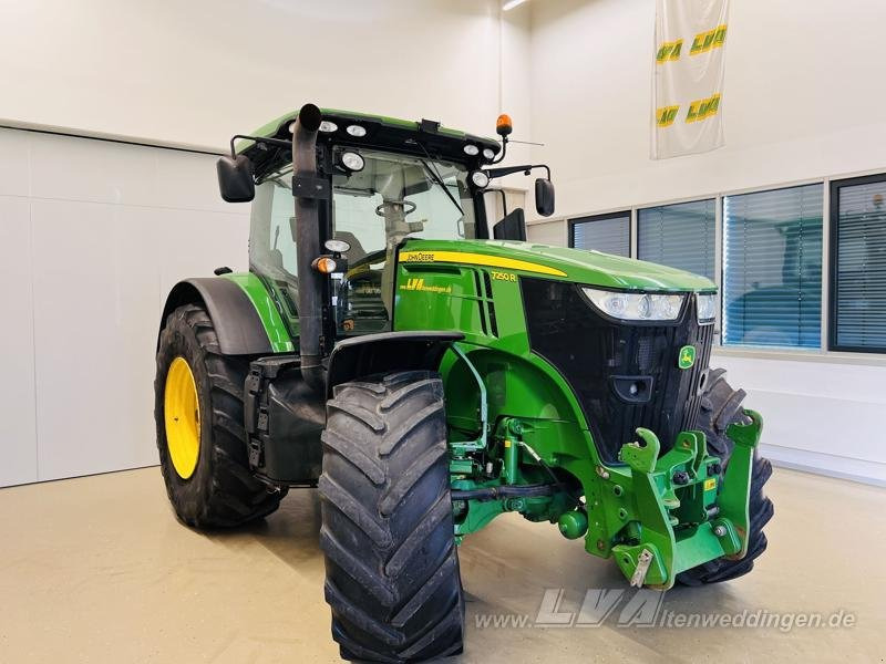 John Deere 7250R MOTOR ÜBERHOLT - Трактор: снимка 2 John Deere 7250R MOTOR ÜBERHOLT - Трактор: снимка 2