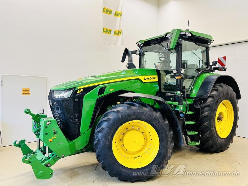 John Deere 8R 370 FRONT PTO - Трактор: снимка 4 John Deere 8R 370 FRONT PTO - Трактор: снимка 4