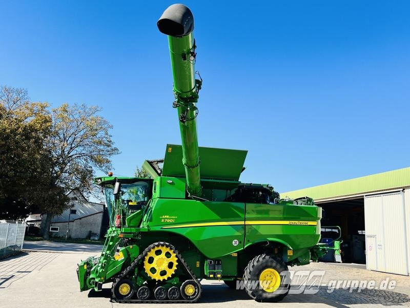 John Deere S790 - Зърнокомбайн: снимка 3 John Deere S790 - Зърнокомбайн: снимка 3