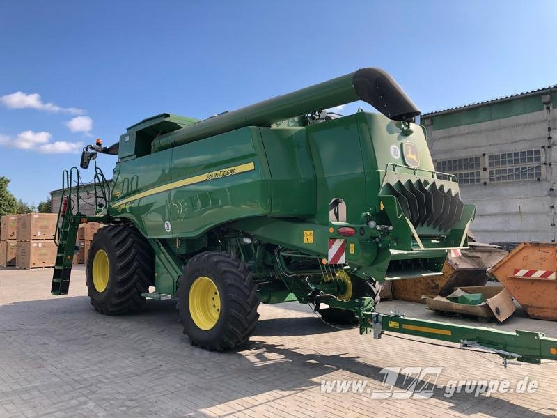 John Deere T550 - Зърнокомбайн: снимка 2 John Deere T550 - Зърнокомбайн: снимка 2