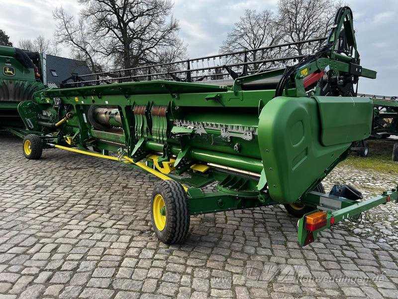 Зърнокомбайн John Deere T660: снимка 11