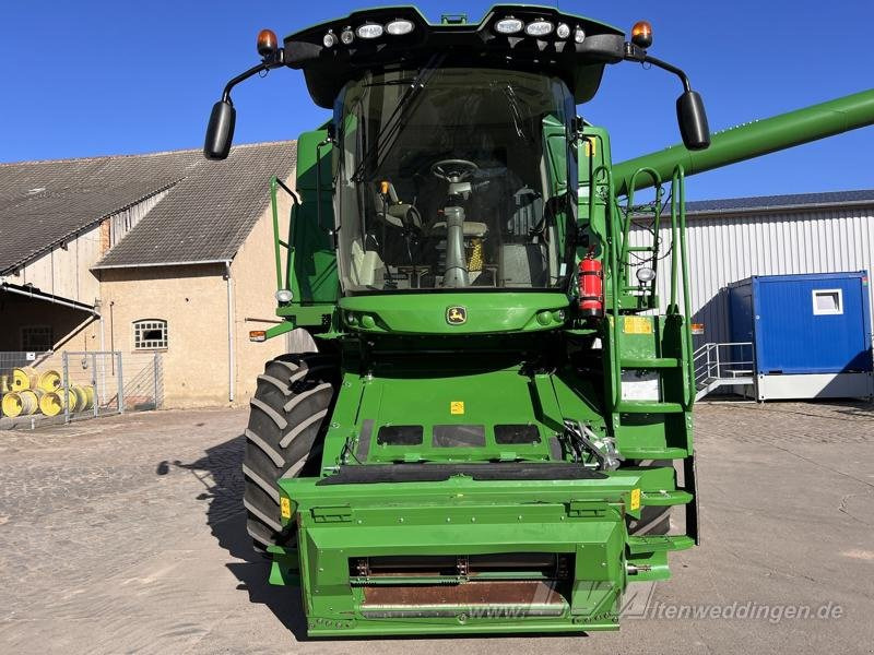 John Deere W550 - Зърнокомбайн: снимка 4 John Deere W550 - Зърнокомбайн: снимка 4