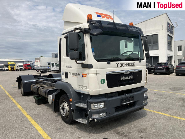 MAN TGM 12.290 4X2 LL - Шаси кабина: снимка 3 MAN TGM 12.290 4X2 LL - Шаси кабина: снимка 3