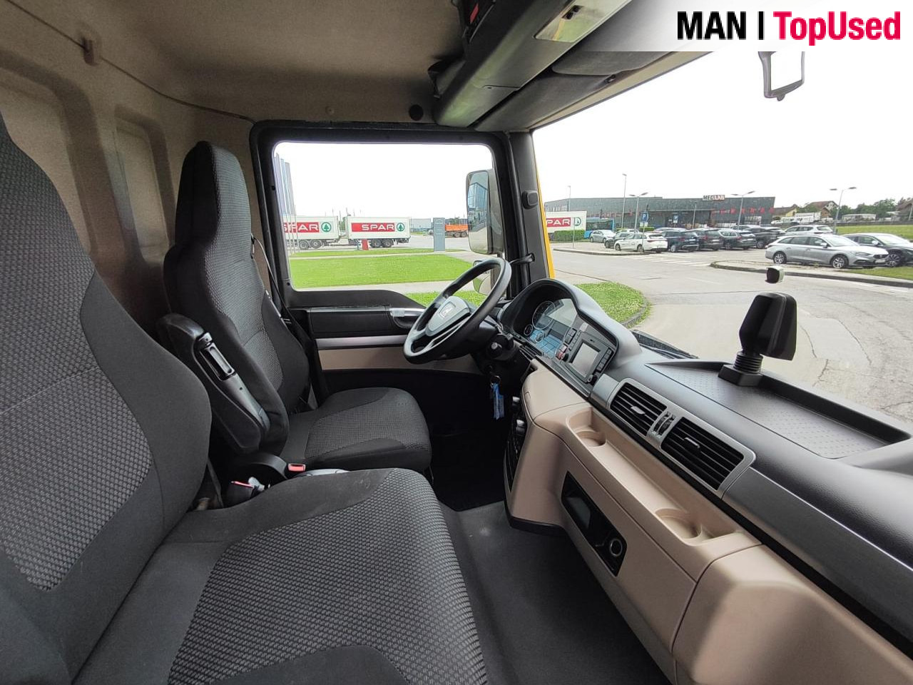 MAN TGM 18.290 4X2 BL - Камион фургон: снимка 2 MAN TGM 18.290 4X2 BL - Камион фургон: снимка 2