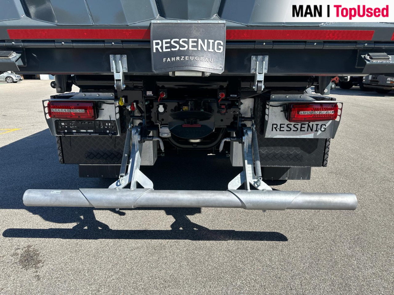 MAN TGS 28.520 6x4-4 BL CH - Самосвал камион: снимка 2 MAN TGS 28.520 6x4-4 BL CH - Самосвал камион: снимка 2