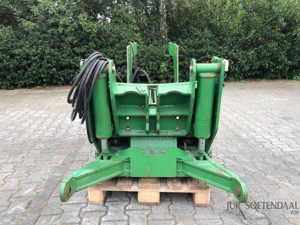 JOHN DEERE frontlinkage - Трактор: снимка 1 JOHN DEERE frontlinkage - Трактор: снимка 1