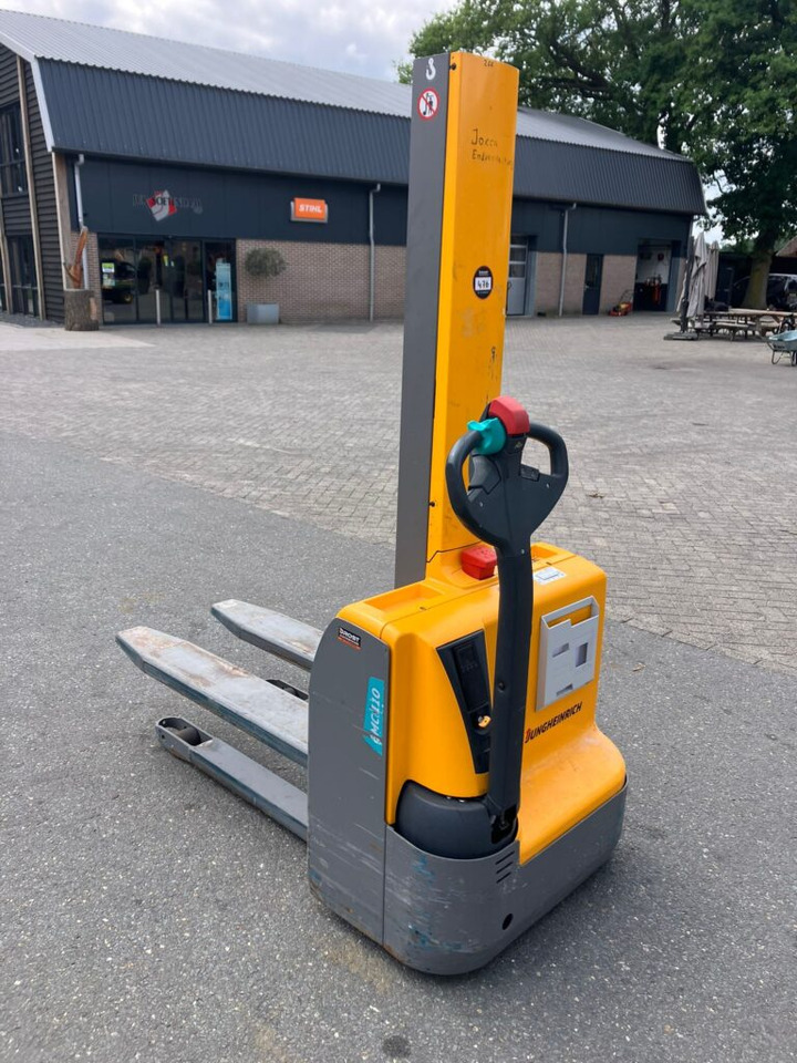 JUNG HEINRICH EMC110 stapelaar - Електрокар: снимка 1 JUNG HEINRICH EMC110 stapelaar - Електрокар: снимка 1