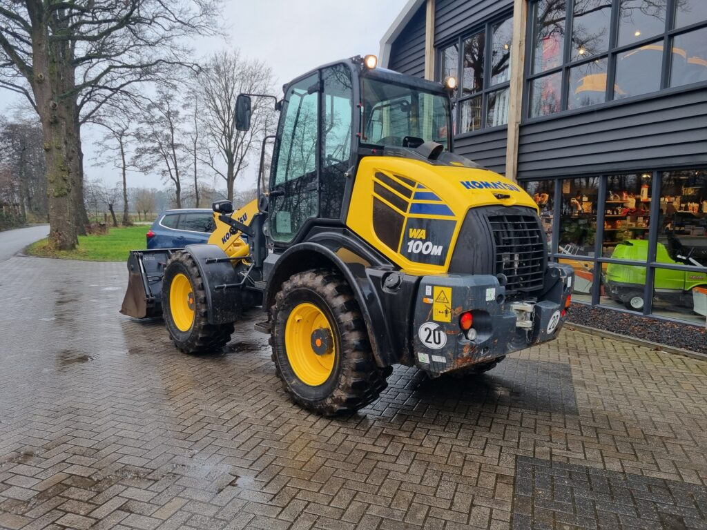 KOMATSU WA 100M- SEO - Колесен товарач: снимка 3 KOMATSU WA 100M- SEO - Колесен товарач: снимка 3