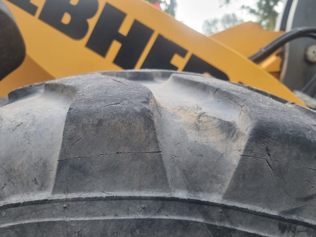 Колесен товарач LIEBHERR L506C: снимка 13 Колесен товарач LIEBHERR L506C: снимка 13