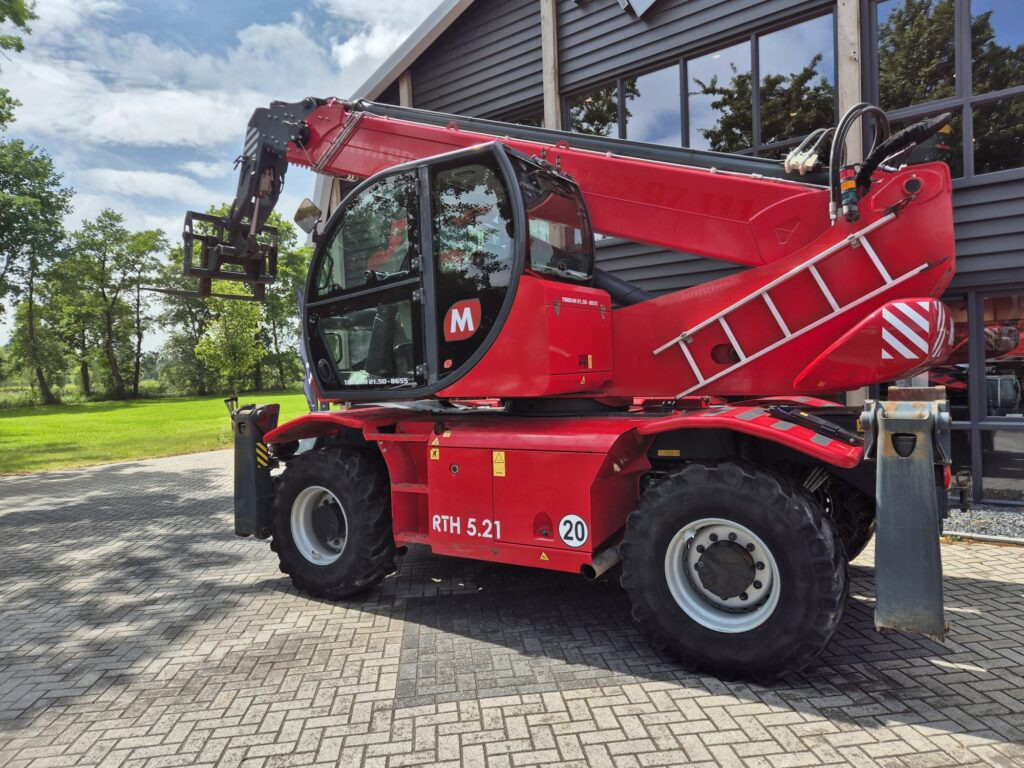 MAGNI RTH 5.21 D/D - Телескопичен товарач: снимка 3 MAGNI RTH 5.21 D/D - Телескопичен товарач: снимка 3