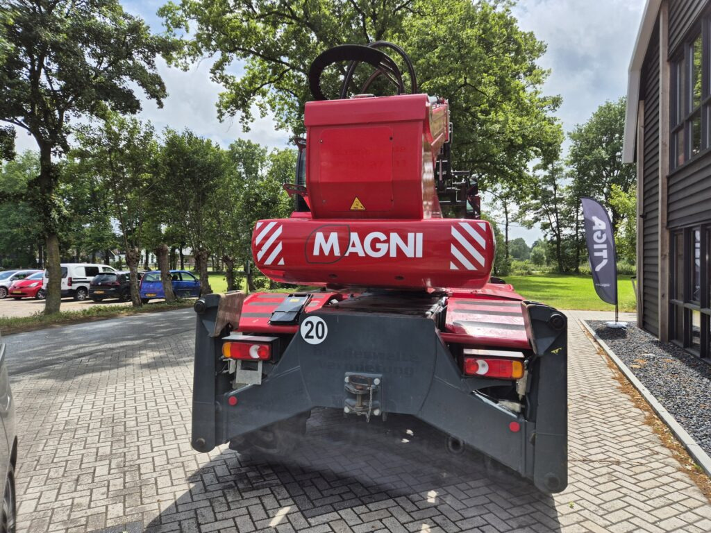 Телескопичен товарач MAGNI RTH 5.21 D/D: снимка 9