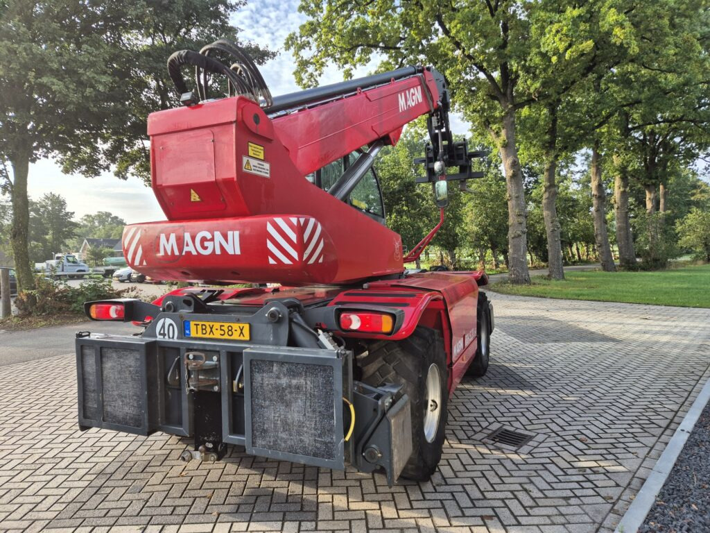MAGNI RTH 5.21 SH - Телескопичен товарач: снимка 5 MAGNI RTH 5.21 SH - Телескопичен товарач: снимка 5