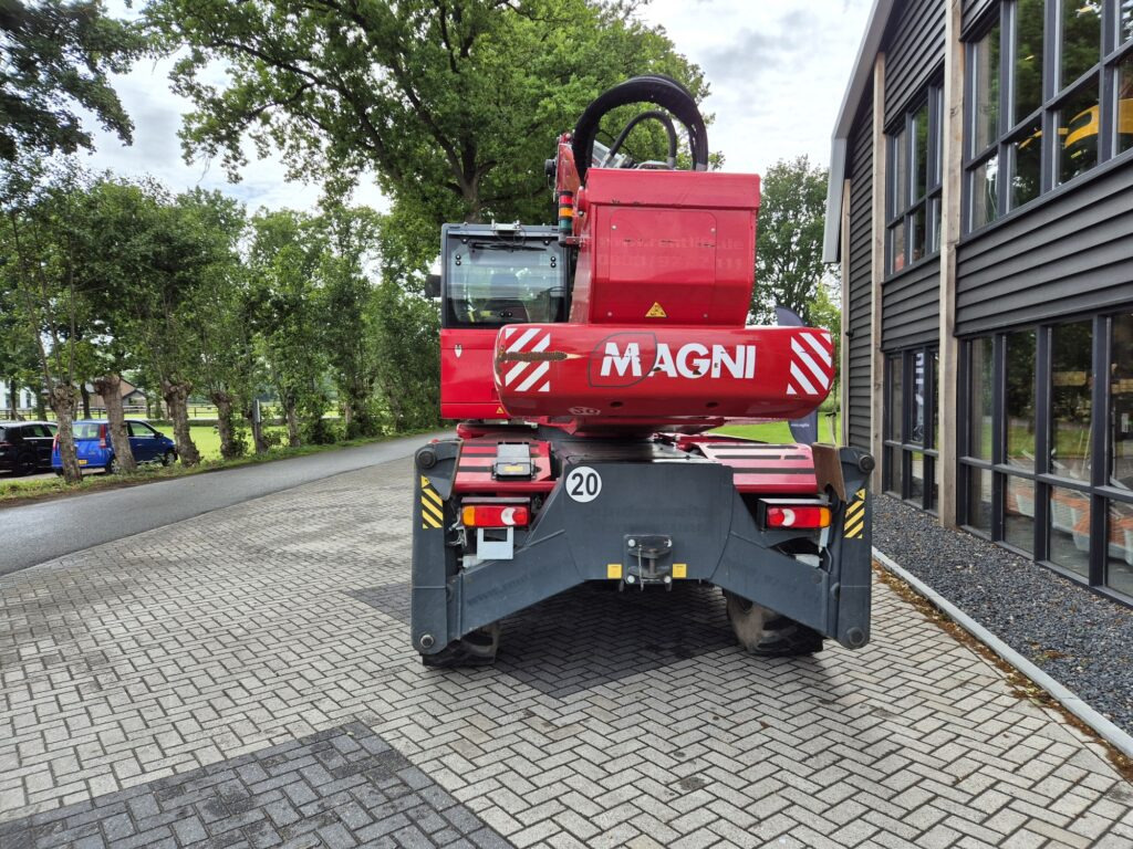 MAGNI RTH 5.23 - Телескопичен товарач: снимка 5 MAGNI RTH 5.23 - Телескопичен товарач: снимка 5