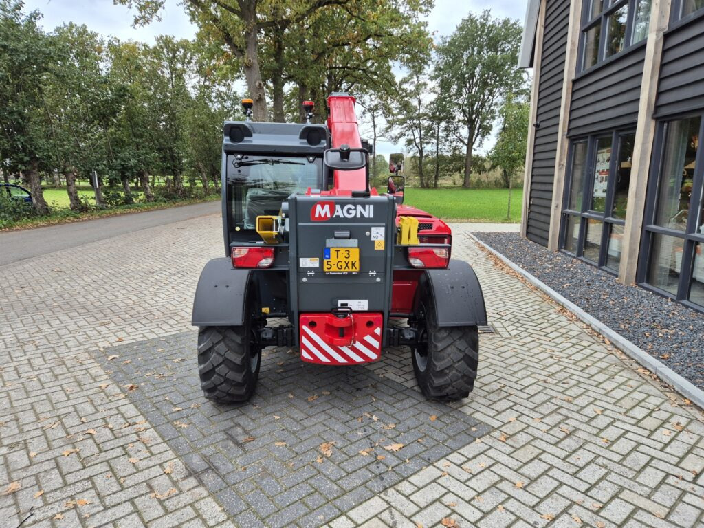 MAGNI TH 3.6 - Телескопичен товарач: снимка 4 MAGNI TH 3.6 - Телескопичен товарач: снимка 4