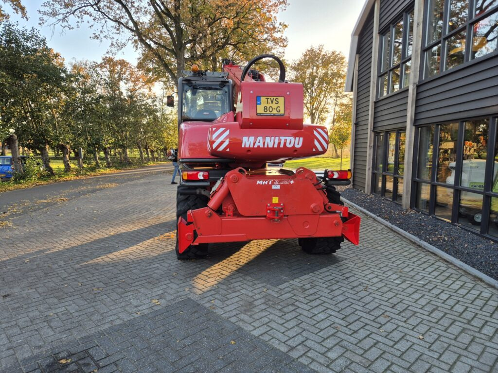 MANITOU MRT 2150+ privilege - Телескопичен товарач: снимка 4 MANITOU MRT 2150+ privilege - Телескопичен товарач: снимка 4