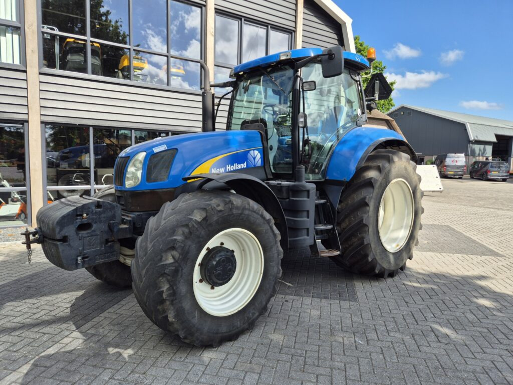 NEW HOLLAND T6080 - Трактор: снимка 2 NEW HOLLAND T6080 - Трактор: снимка 2