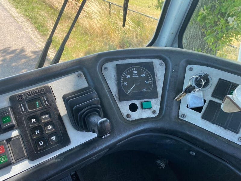 Terberg YT 182 TERMINAL TRUCK | AIRCO | 23826 HOURS | - Терминален влекач: снимка 4 Terberg YT 182 TERMINAL TRUCK | AIRCO | 23826 HOURS | - Терминален влекач: снимка 4