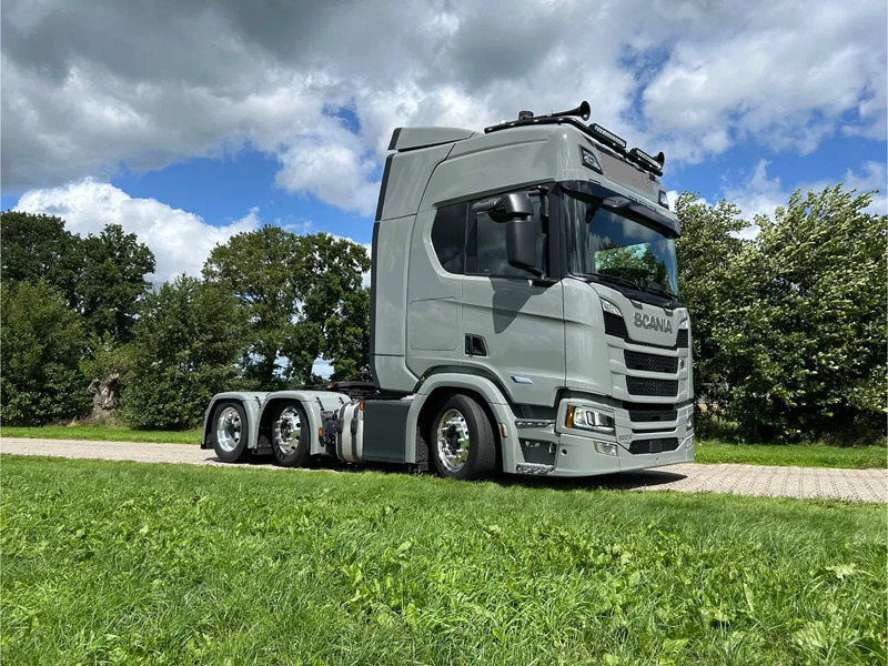 Scania R560 6x2/4 LB | 2023 | FULL AIR | RETARDER | PARK COOLER - Влекач: снимка 4 Scania R560 6x2/4 LB | 2023 | FULL AIR | RETARDER | PARK COOLER - Влекач: снимка 4