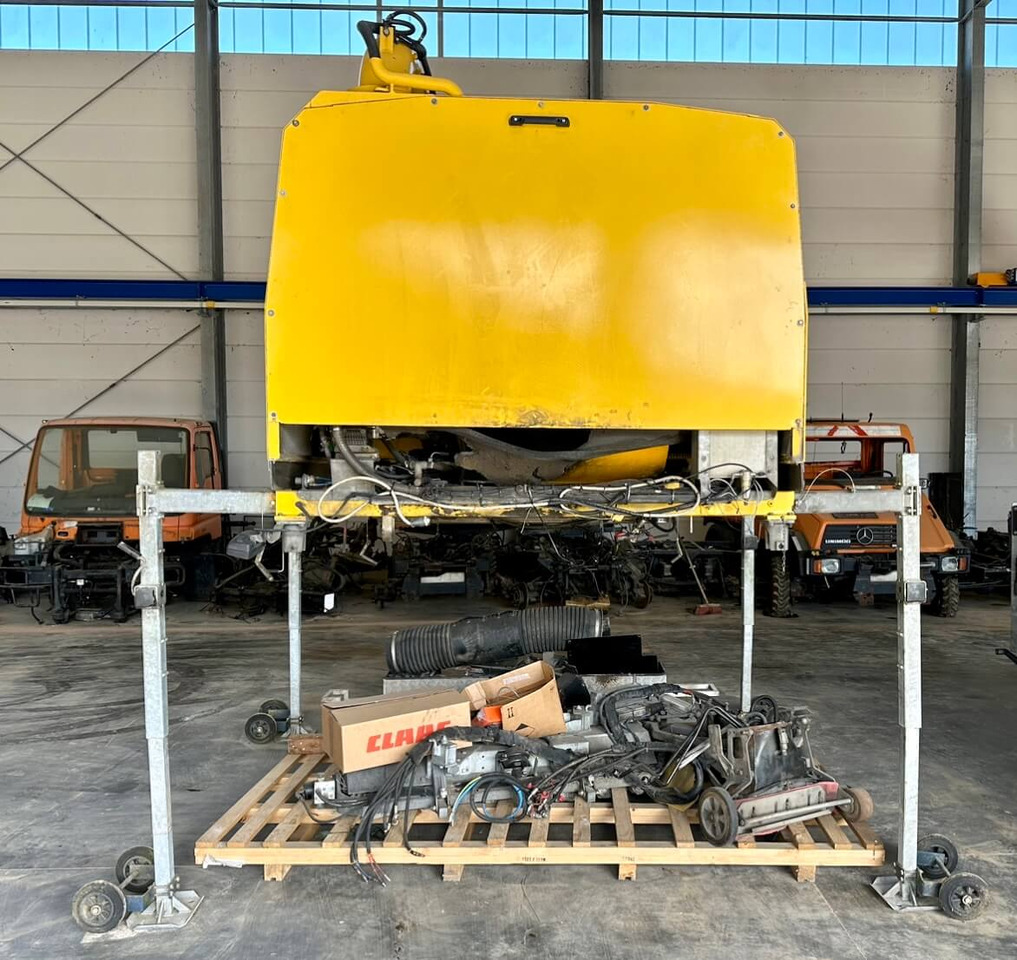 Unimog Aufbaukehrmaschine Trilety SK-370 - Мотометачна машина: снимка 2 Unimog Aufbaukehrmaschine Trilety SK-370 - Мотометачна машина: снимка 2