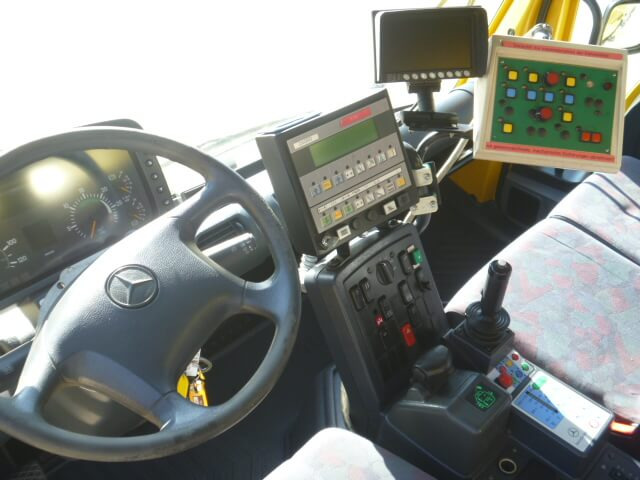 Лизинг на  Unimog Aufbaukehrmaschine Trilety SK-370 Unimog Aufbaukehrmaschine Trilety SK-370: снимка 11