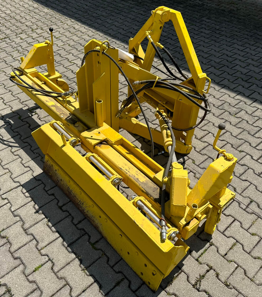 Unimog Frontanbau-Gräder Söder IA02093 - Гребло: снимка 2 Unimog Frontanbau-Gräder Söder IA02093 - Гребло: снимка 2