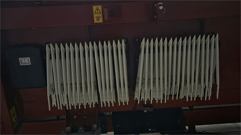 Case IH 8250 Axial-Flow med 35fod Varicut skærebord. Dansk - Зърнокомбайн: снимка 5 Case IH 8250 Axial-Flow med 35fod Varicut skærebord. Dansk - Зърнокомбайн: снимка 5