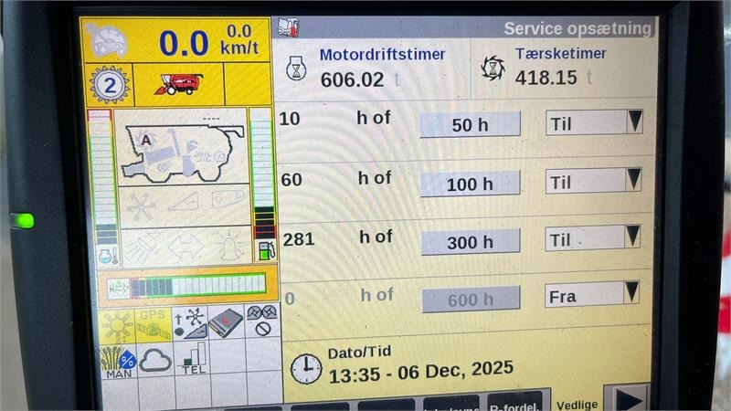 Case IH 8250 Axial-Flow med 35fod Varicut skærebord. Dansk - Зърнокомбайн: снимка 2 Case IH 8250 Axial-Flow med 35fod Varicut skærebord. Dansk - Зърнокомбайн: снимка 2