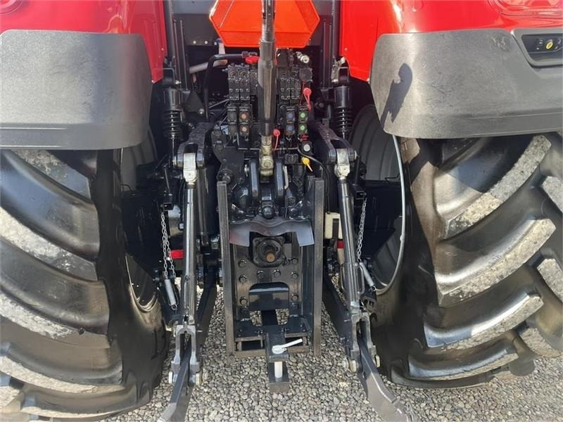 Case IH Optum 300 CVX Velholdt traktor med det rigtige uds - Трактор: снимка 5 Case IH Optum 300 CVX Velholdt traktor med det rigtige uds - Трактор: снимка 5