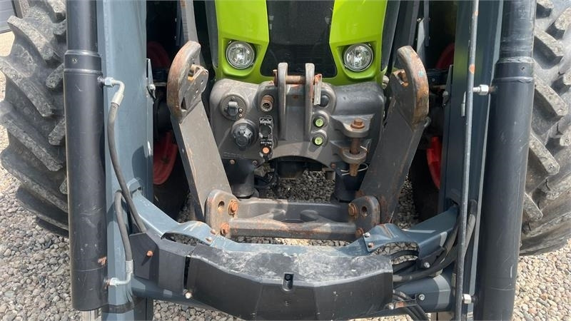 Claas ARION 550 CEBIS Med frontlæsser og frontlift - Трактор: снимка 4 Claas ARION 550 CEBIS Med frontlæsser og frontlift - Трактор: снимка 4